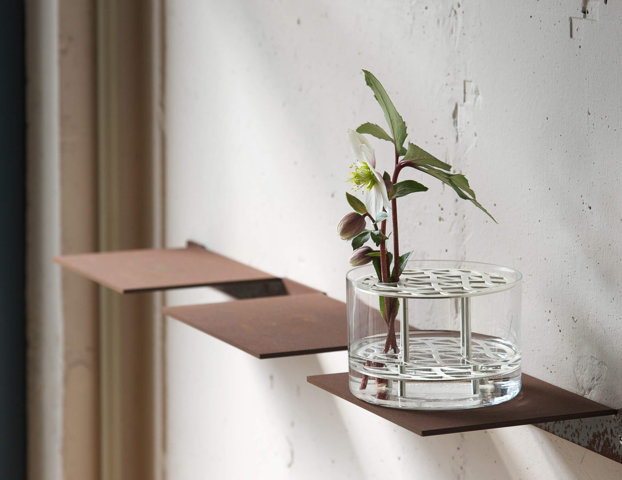 ANG VASE Small